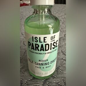 Isle of Paradise Self Tan Drops
Medium color